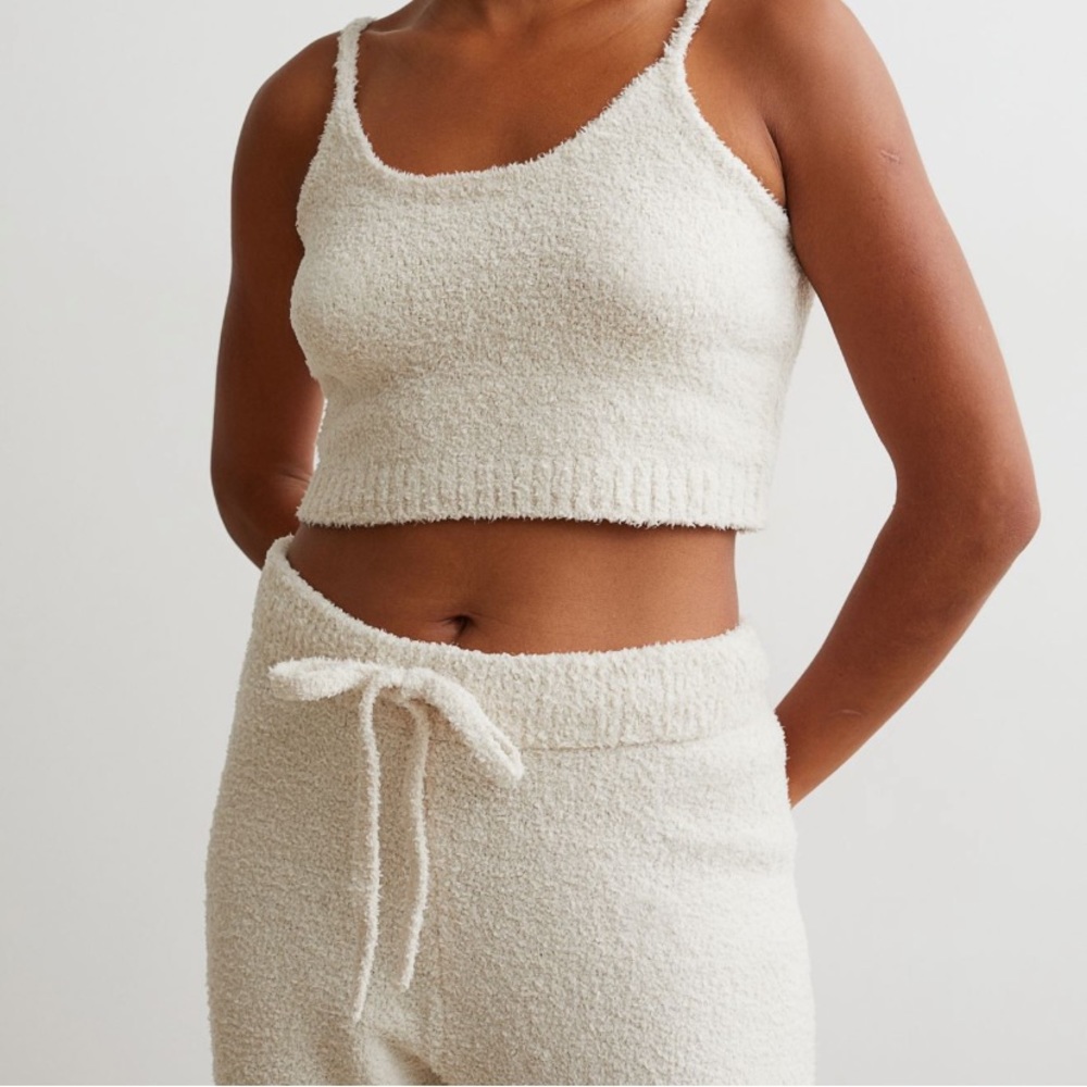 H&M Cream Textured Crop Top